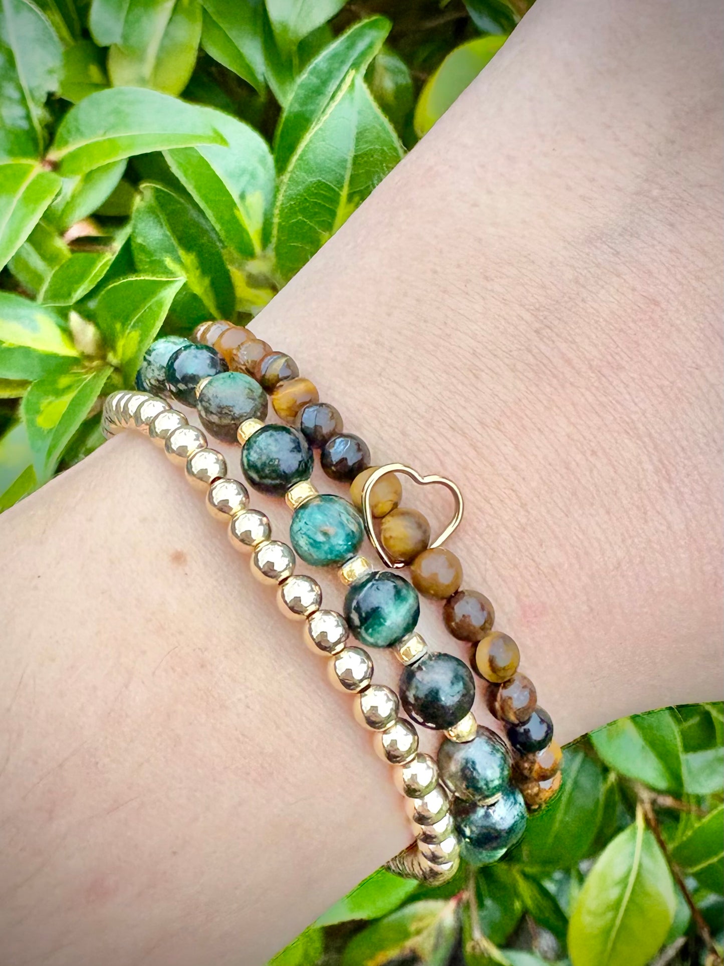 Zambian Emerald Gemstone and Gold Seed Beaded Stretch Bracelet