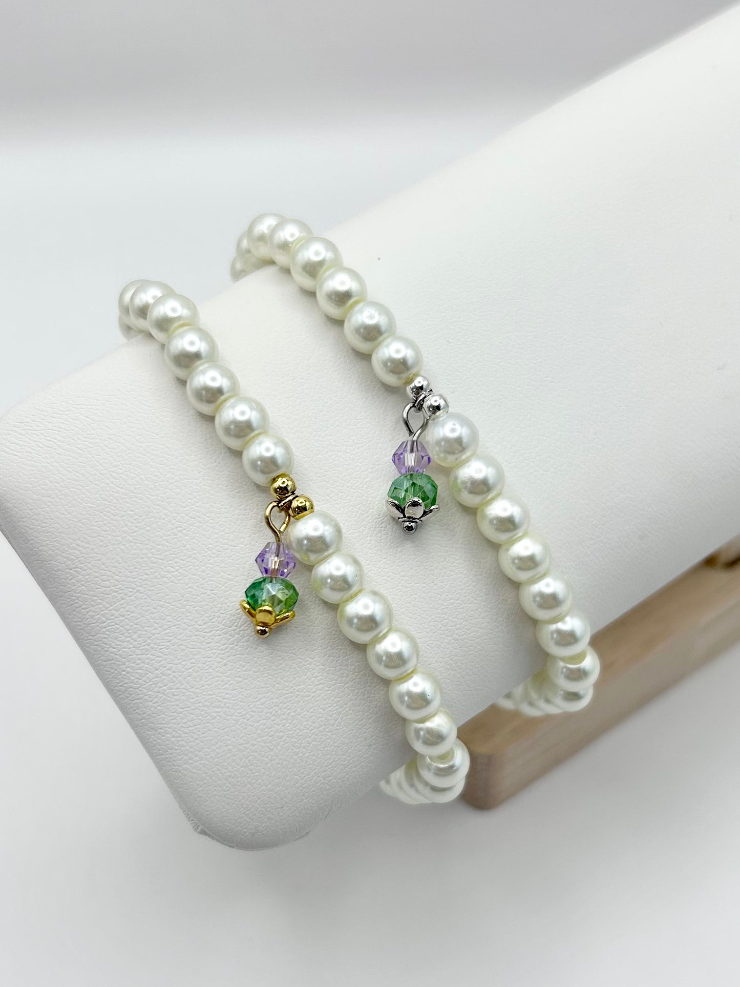 Thistle Glass Pearl Bracelet Silver or Gold-Plated