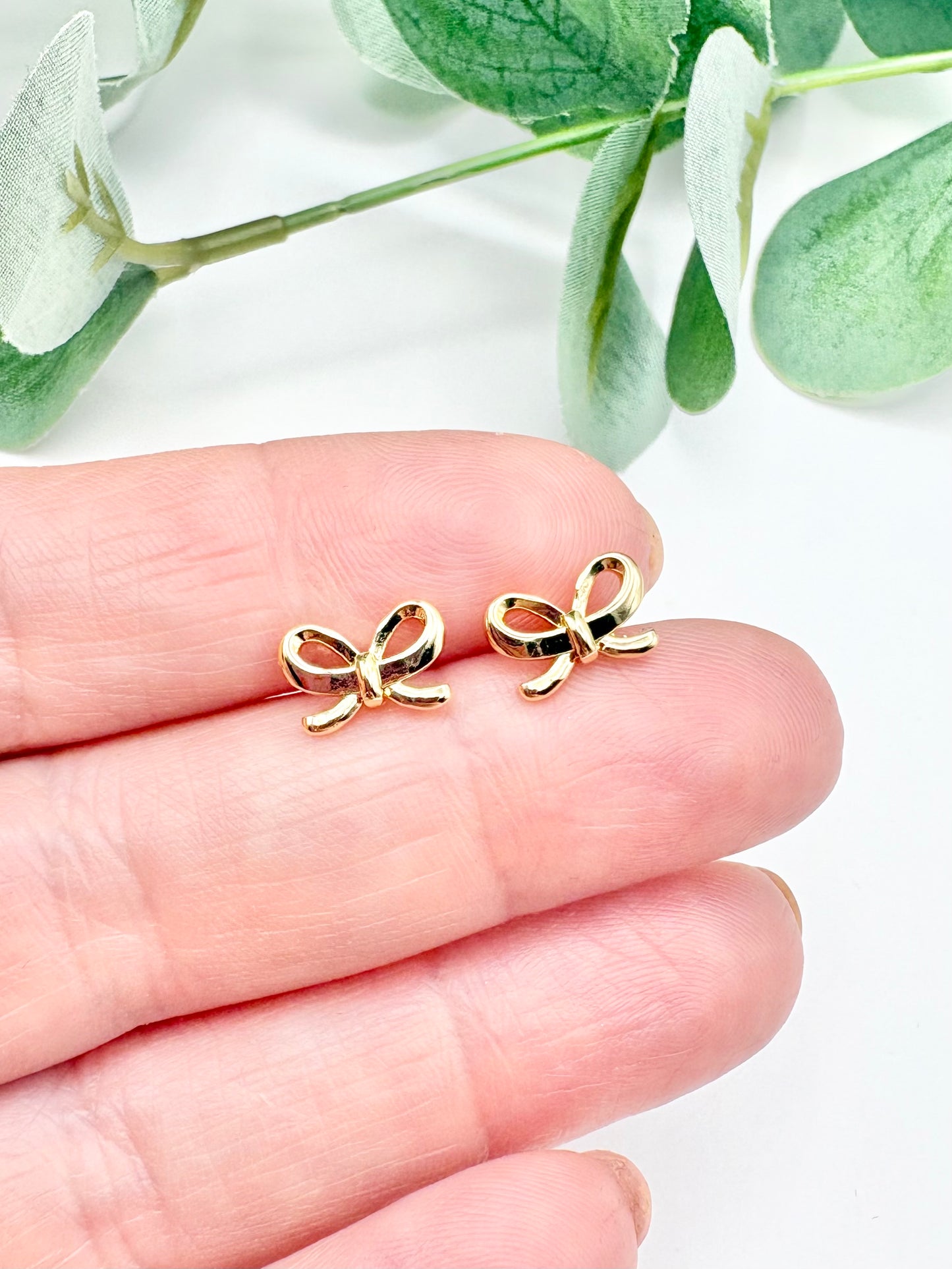 Bow Stud Earrings - Gold-Plated