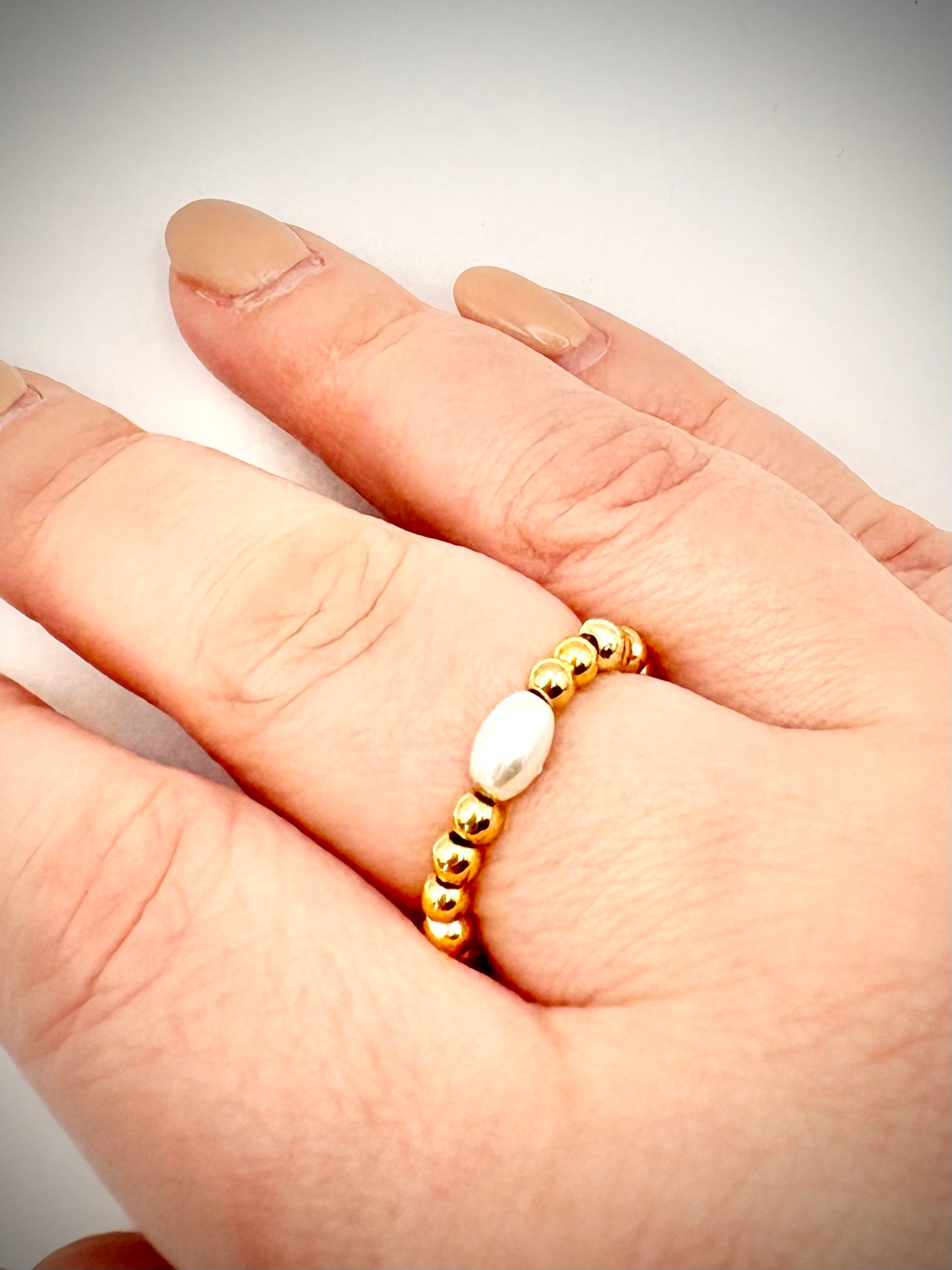 Beaded Stretch Ring with Glass Pearl - Gold or Silver-Plated