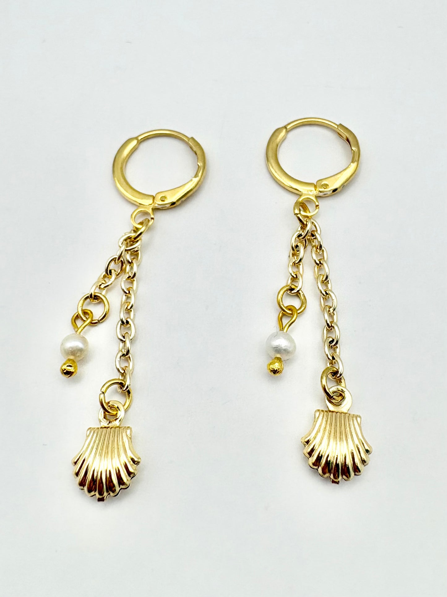 Seashell & Freshwater Pearl Drop Huggie Earrings - Gold-Plated