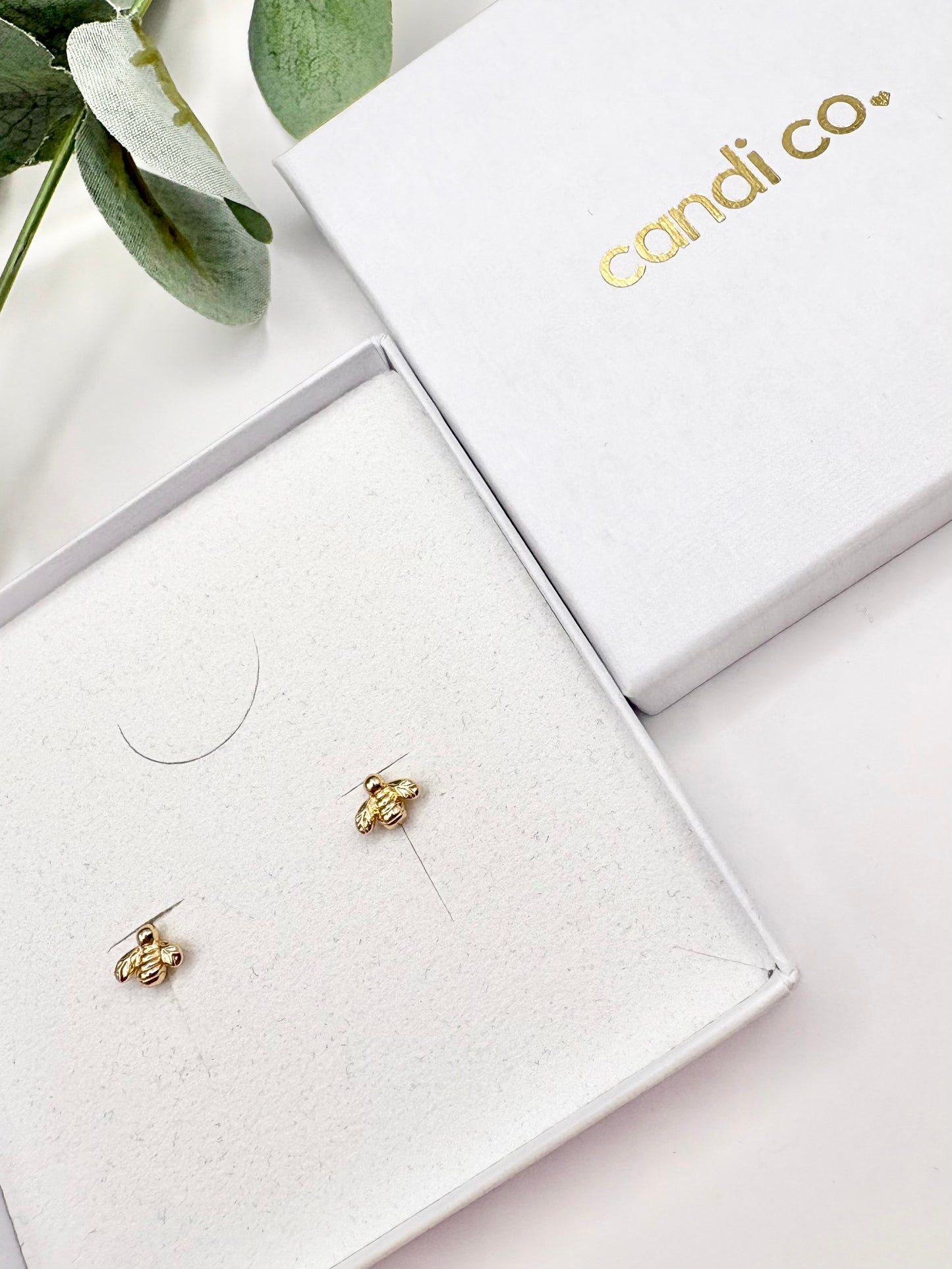 Bee Stud Earrings - Gold-Plated