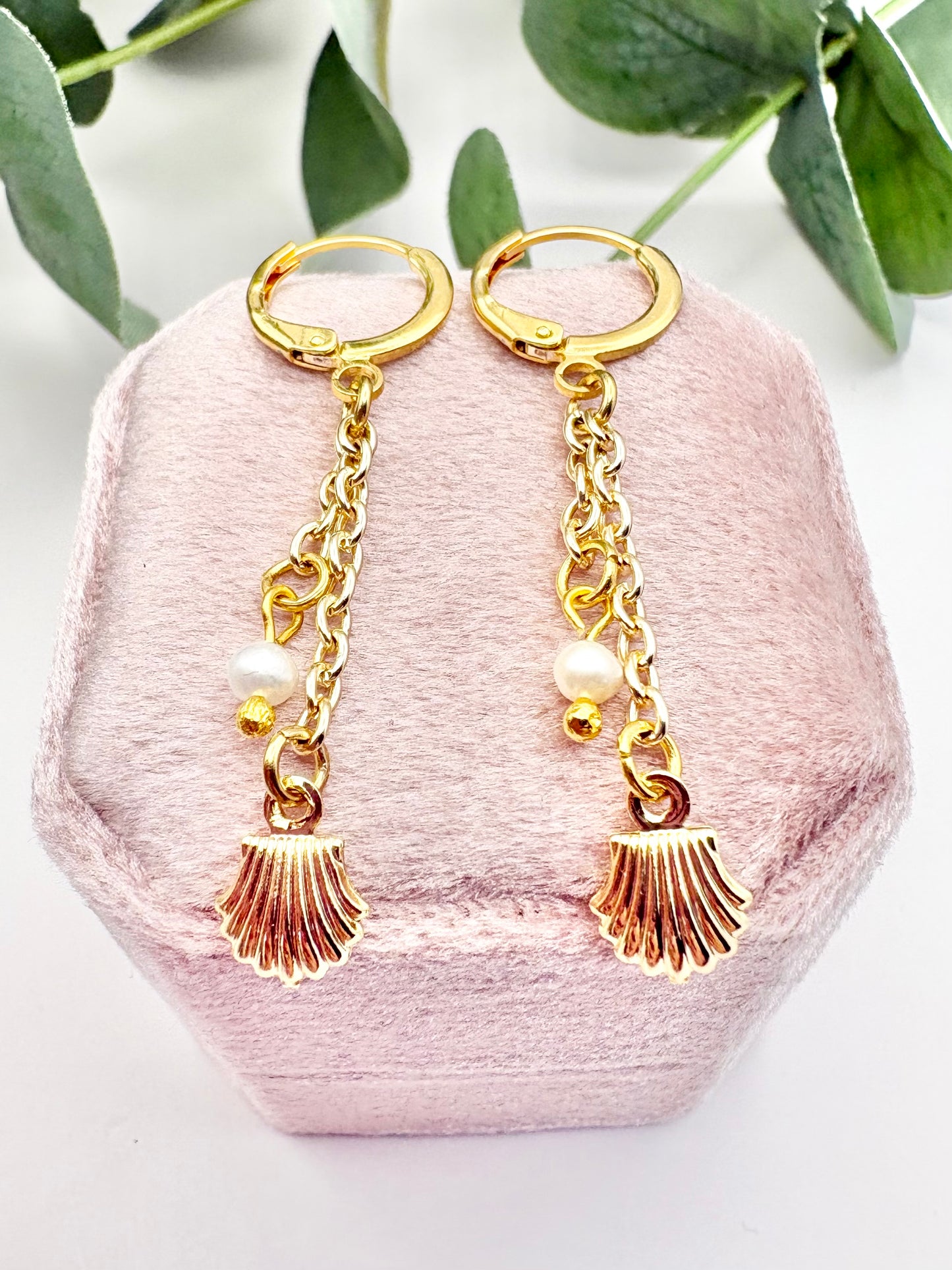 Seashell & Freshwater Pearl Drop Huggie Earrings - Gold-Plated