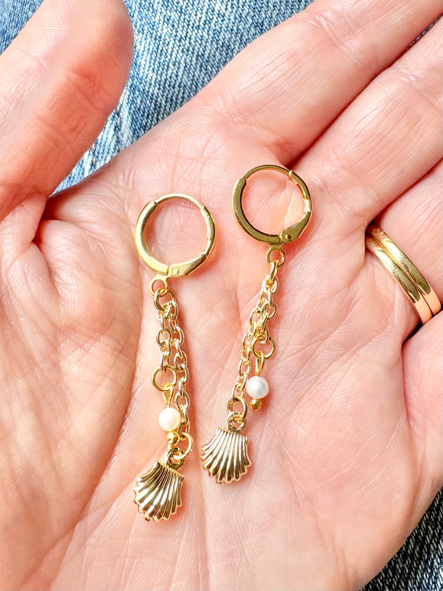 Seashell & Freshwater Pearl Drop Huggie Earrings - Gold-Plated