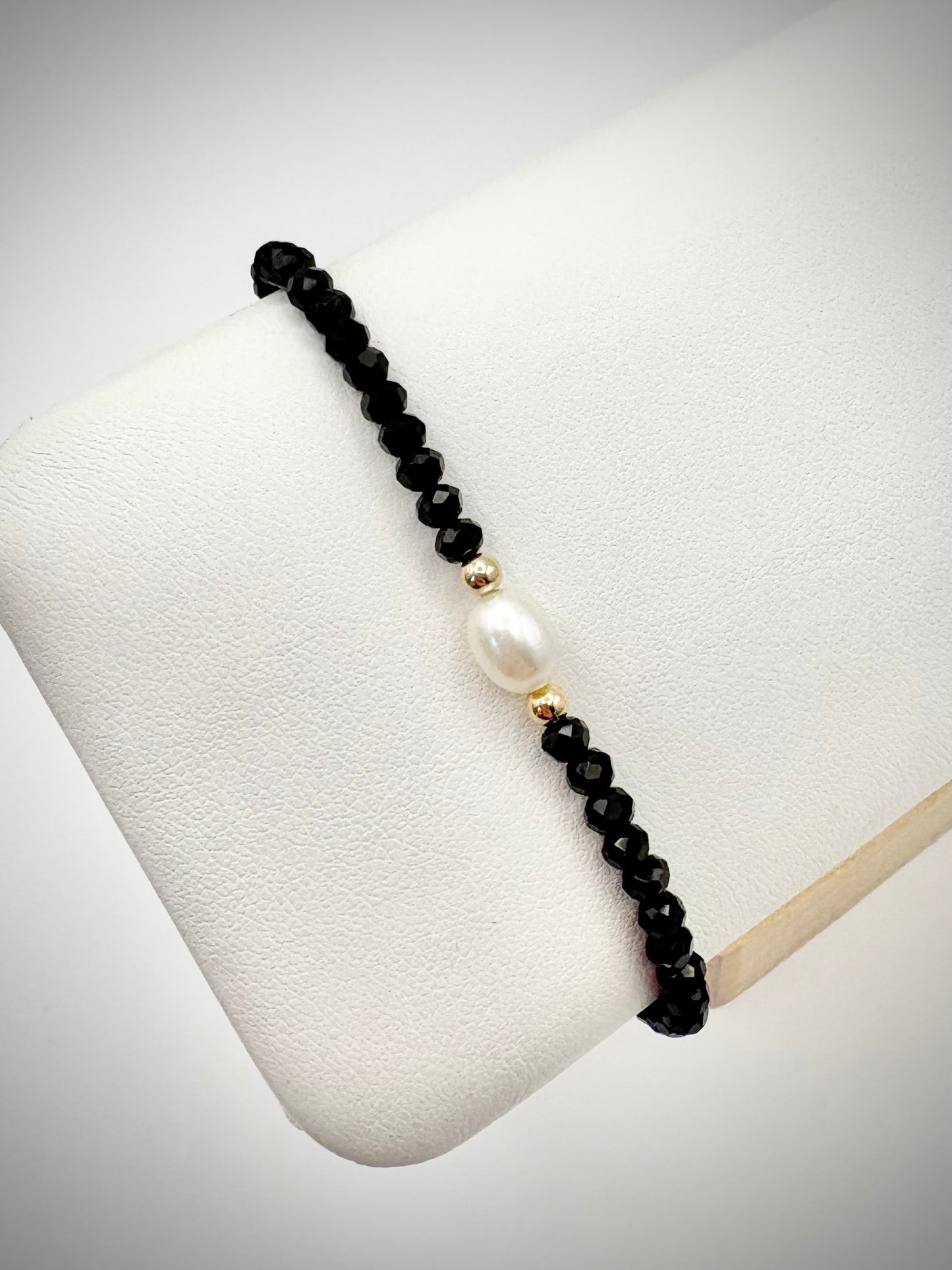 Sparkly Crystal and Freshwater Pearl Beaded Bracelet